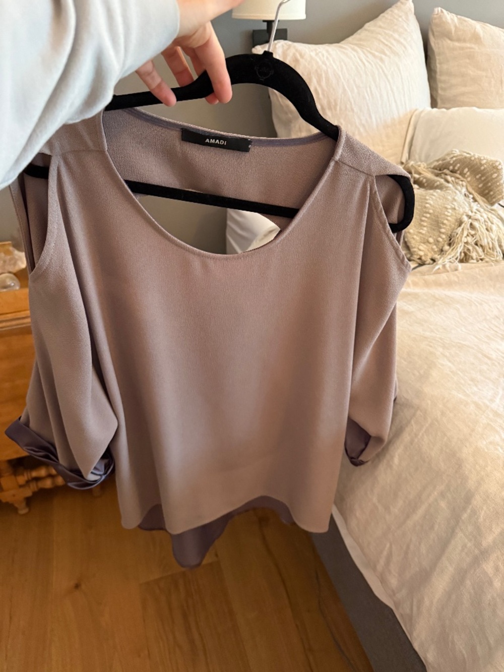 Anthropologie Amadi Taupe Satin Back Mixed Media Top Size Small Made in USA